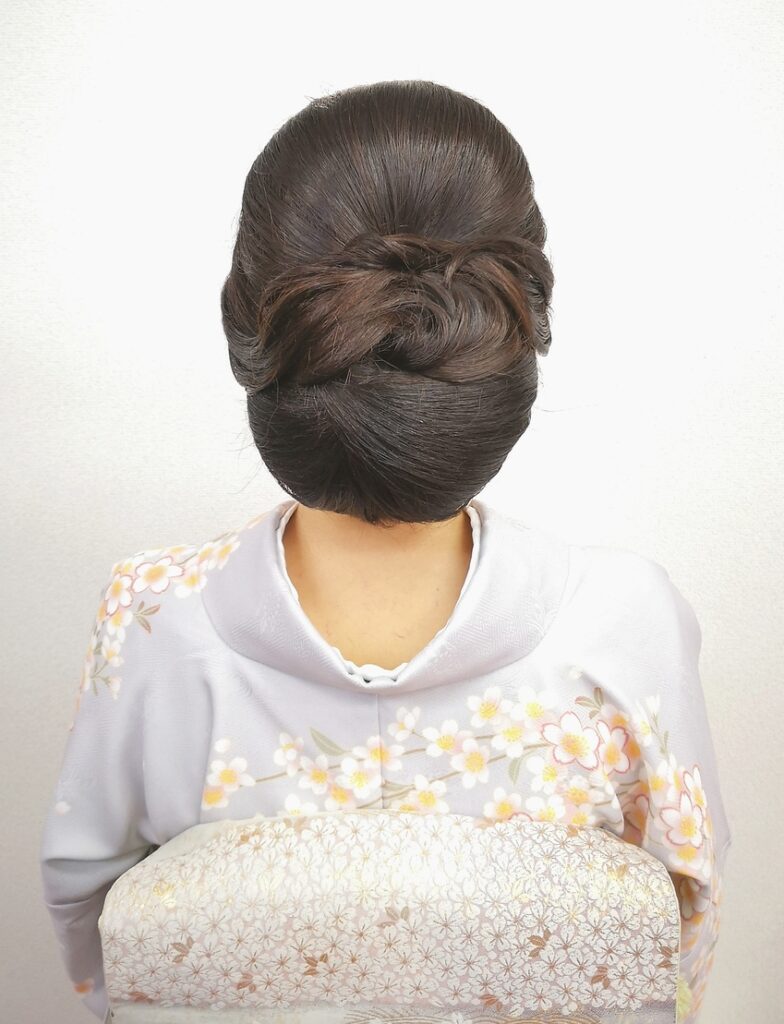 艶やかな印象のきものヘアアレンジ